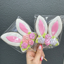 Изображение Пряник Ушки кролика с цветами